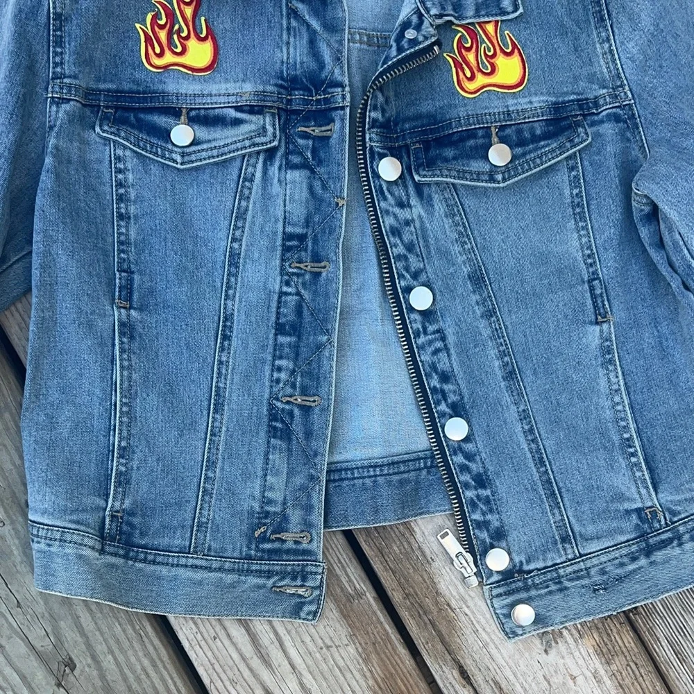 Divided Blue Jean Jacket with Flame Patches - Picture 4 of 6